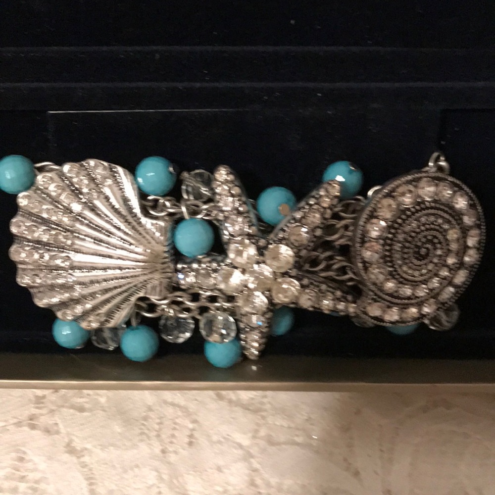 Jewelry Set - Picture 4 of 8